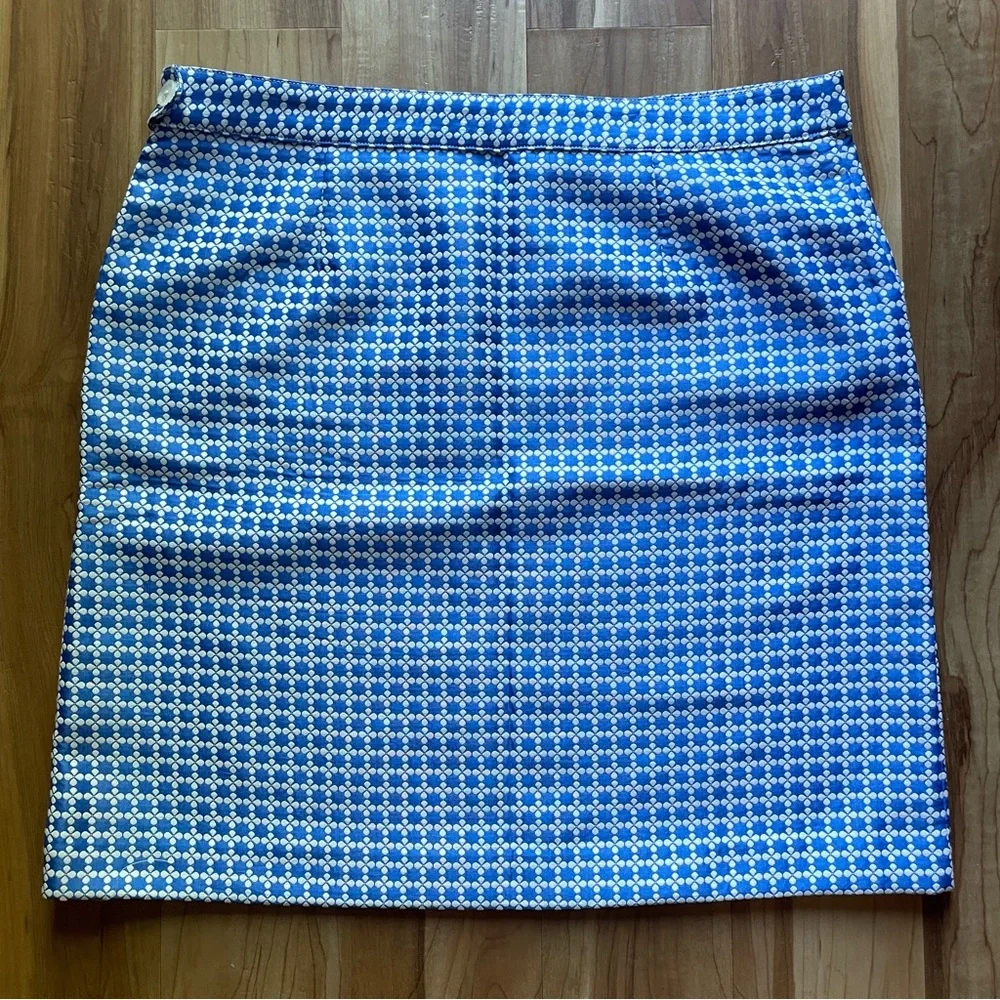 346 Brooks Brothers Blue and White Patterned Skirt 14 EUC - Picture 2 of 8